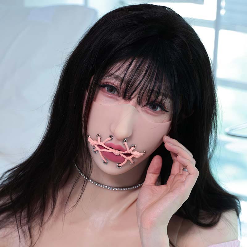 Fetish Meets Fashion: Is This Roanyer’s Sexiest Mask Ever?